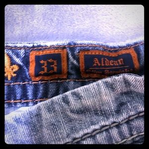 Men’s Size 33 Rock Revival Jeans